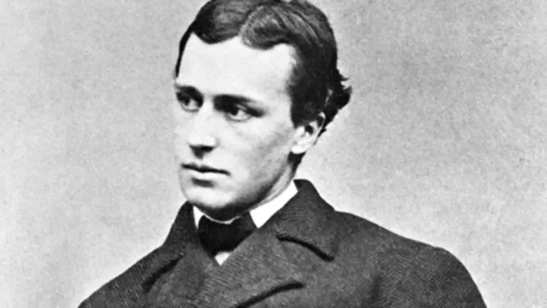Otra vuelta de tuerca (1898). Henry James.